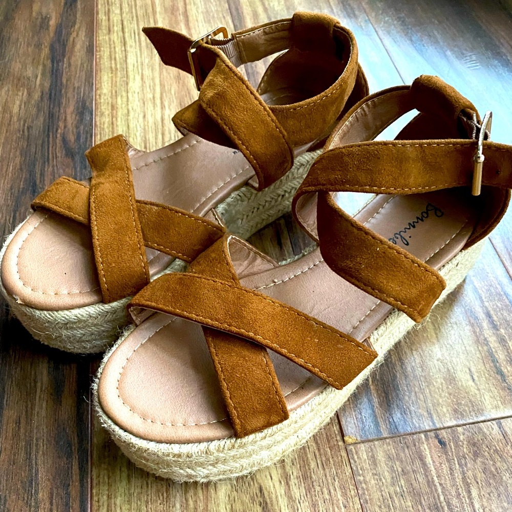 Camel platform sandals
